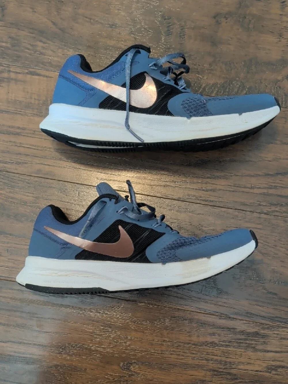Women's Blue Athletic Running Shoes - Nike